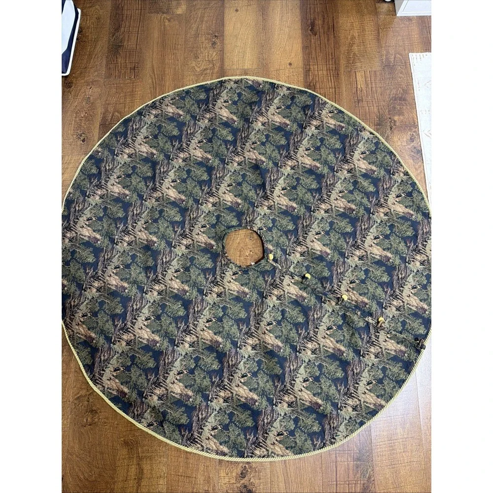 Vtg Capezio Fox Hunt Tapestry Equestrian Dogs Christmas Tree Skirt